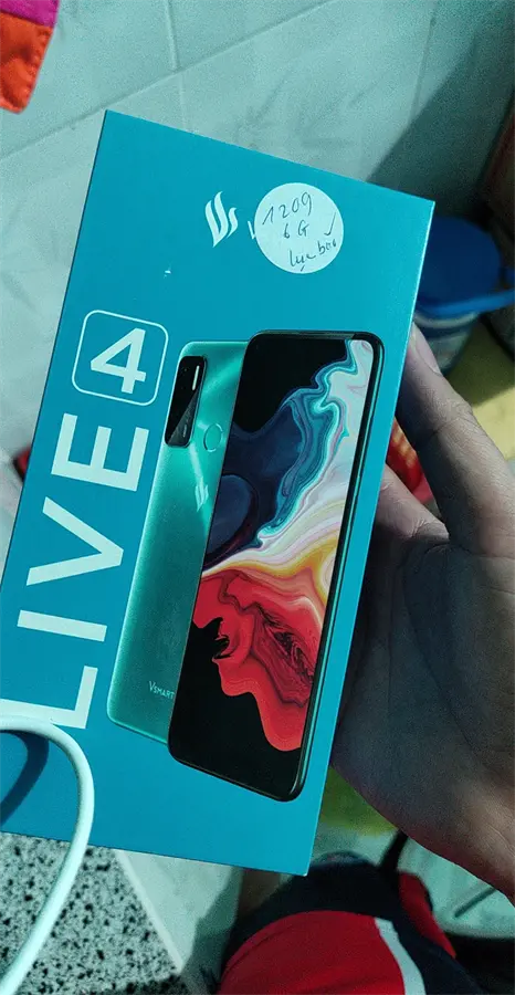 Khách hàng review Điện thoại Vsmart Live 4 6GB 20