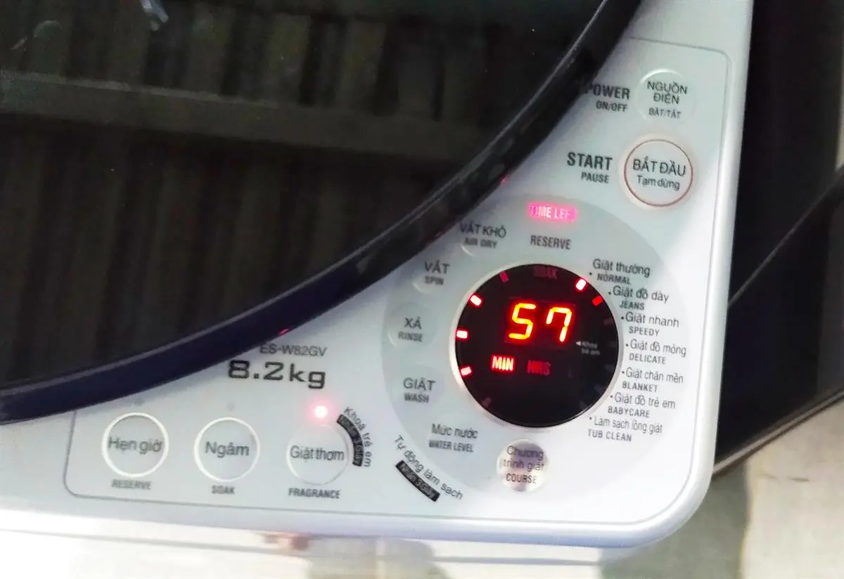 Khách hàng review Máy giặt Sharp 8.2 kg ES-W82GV-H 5
