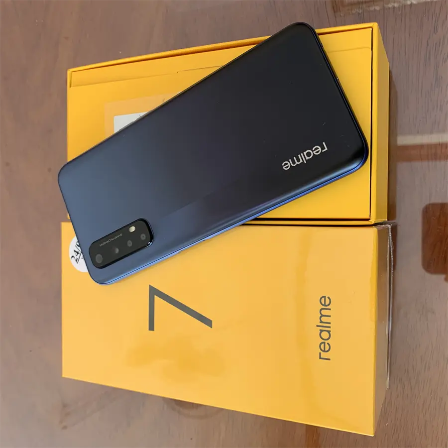 Khách hàng review Điện thoại realme 7 8