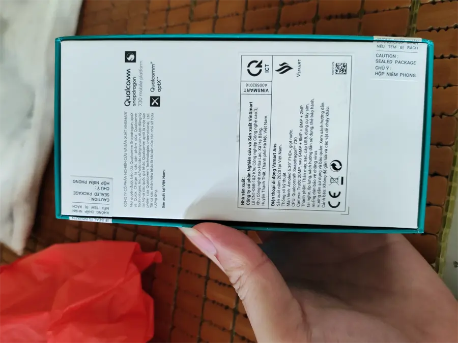 Khách hàng review Điện thoại Vsmart Aris (6GB/64GB) 9