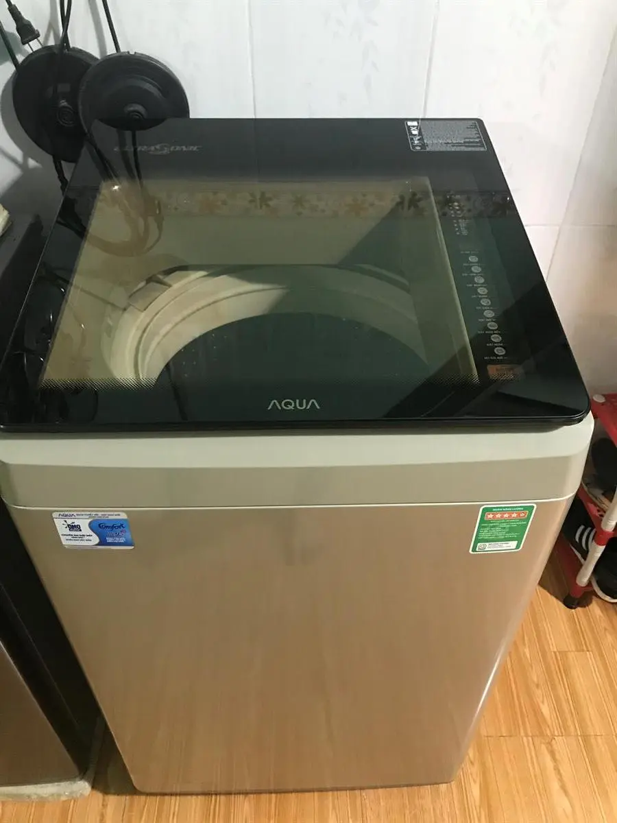 hách hàng review Máy giặt Aqua 9 Kg AQW-U91CT N 6