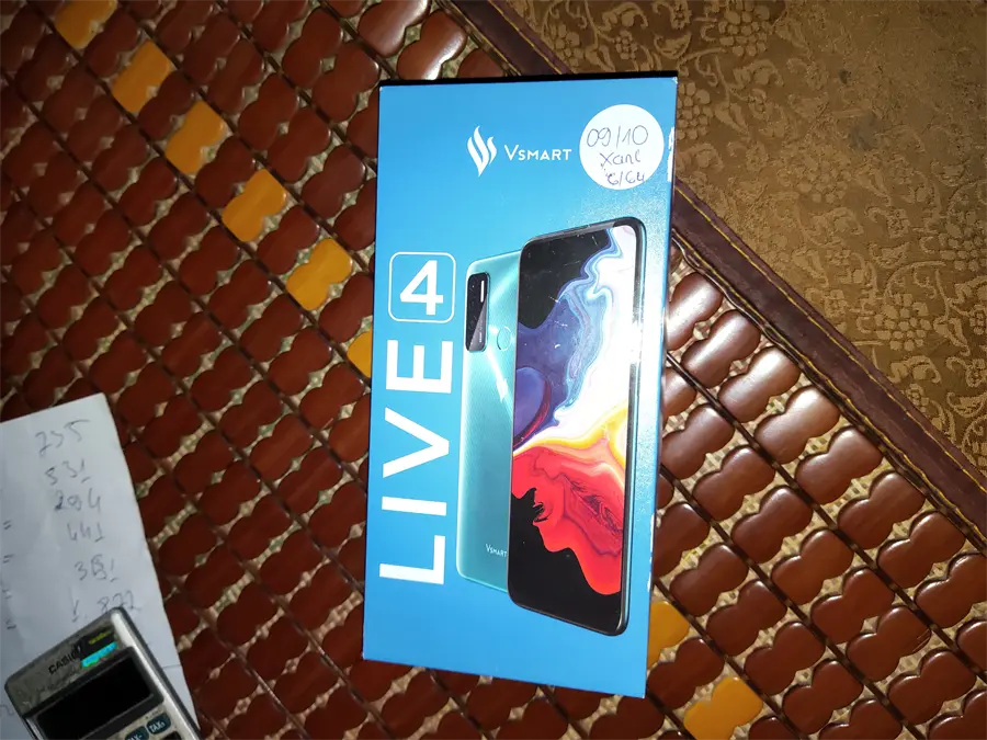 Khách hàng review Điện thoại Vsmart Live 4 6GB 16