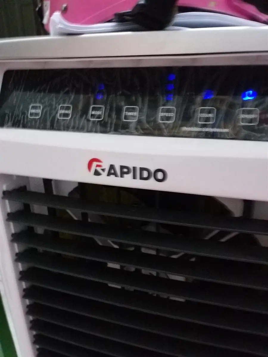 Khách hàng review Quạt điều hòa Rapido 3000D 40W 34