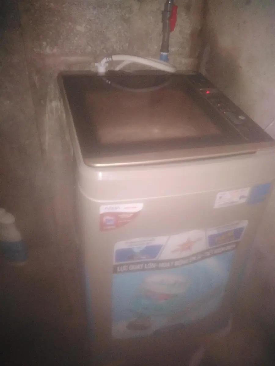 Khách hàng review Máy giặt Aqua Inverter 9 kg AQW-D901BT N 1