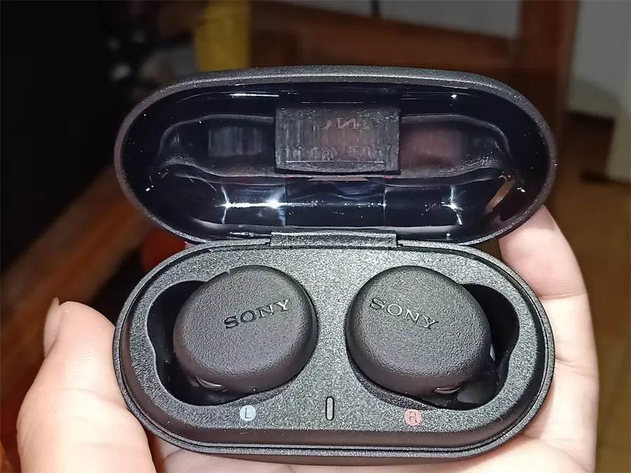 Khách hàng review Tai nghe Bluetooth Sony Extra Bass True Wireless WF-XB700 1