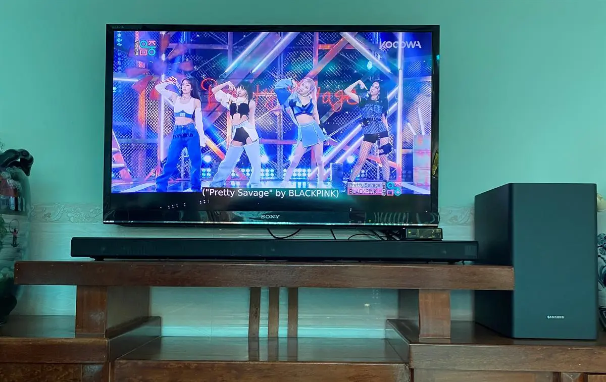 Khách hàng review Loa thanh soundbar Samsung 3.1 HW-R650 340W 1