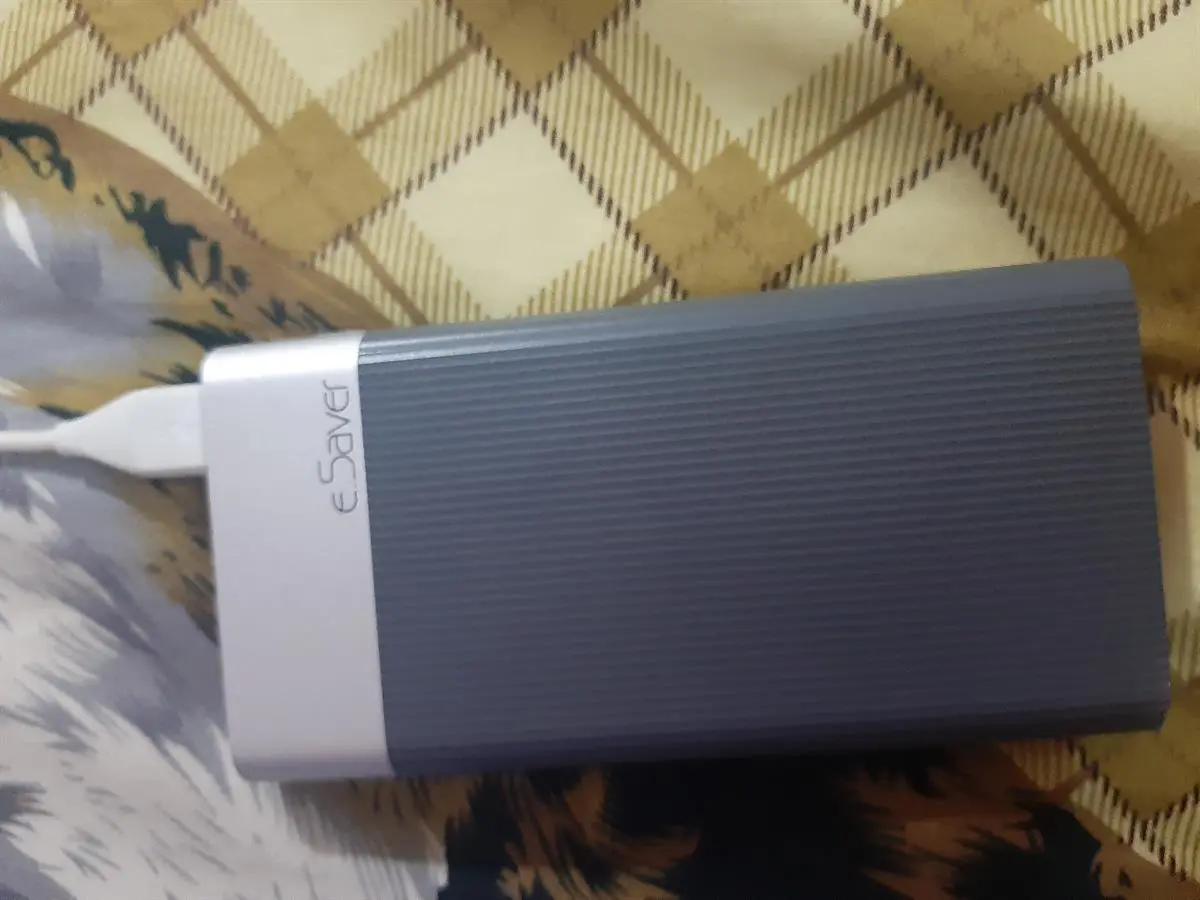 Khách hàng review Pin sạc dự phòng Polymer 10.000 mAh Lightning eSaver PJ JP188 5