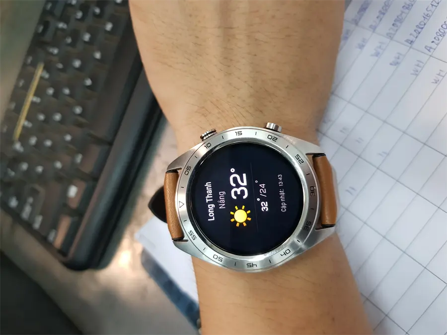 Khách hàng review Đồng hồ thông minh Honor Watch Magic 42mm dây da 1