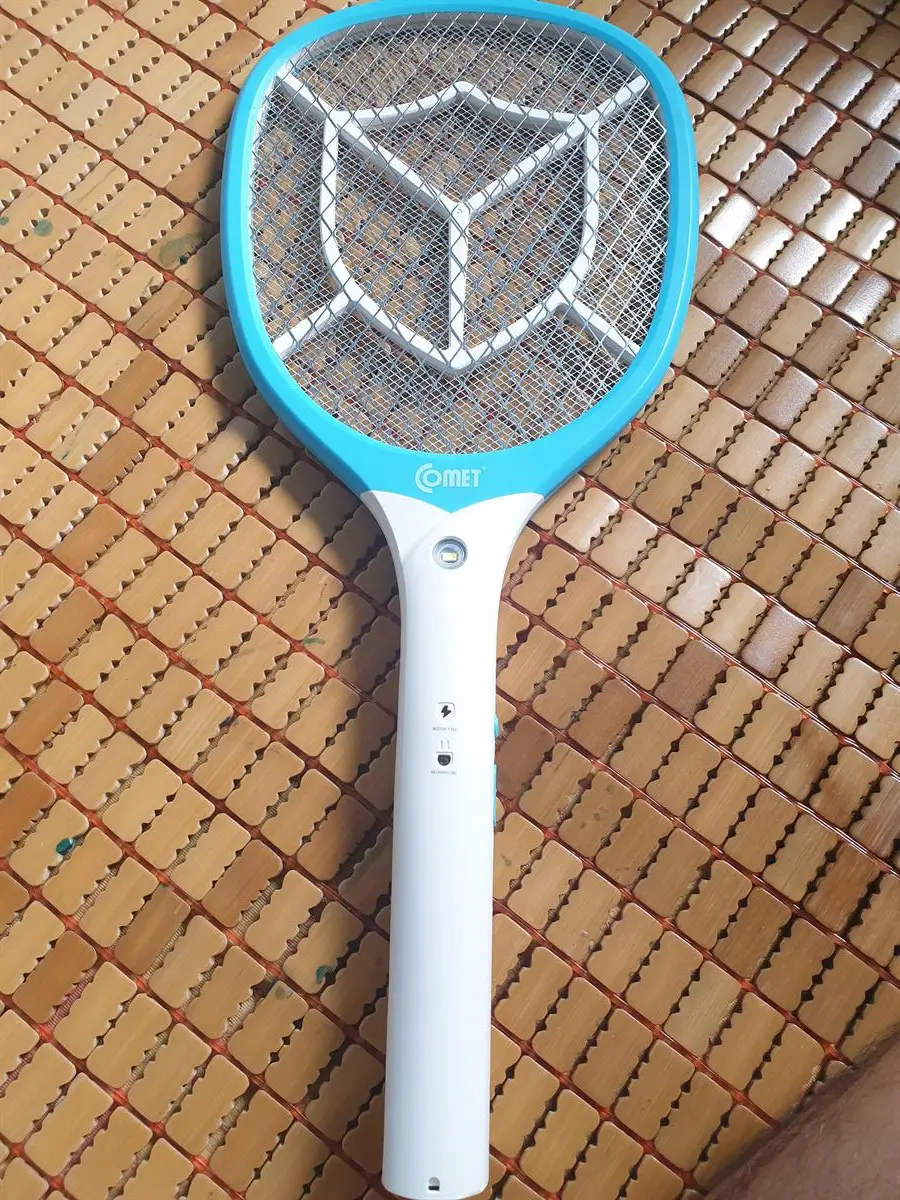 Khách hàng review Vợt muỗi Comet CP042 16