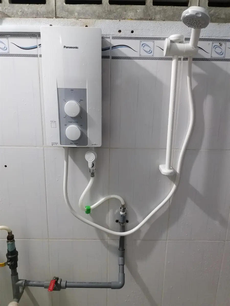 Khách hàng review Máy nước nóng trực tiếp Panasonic 4500W DH-4RL1VW 15