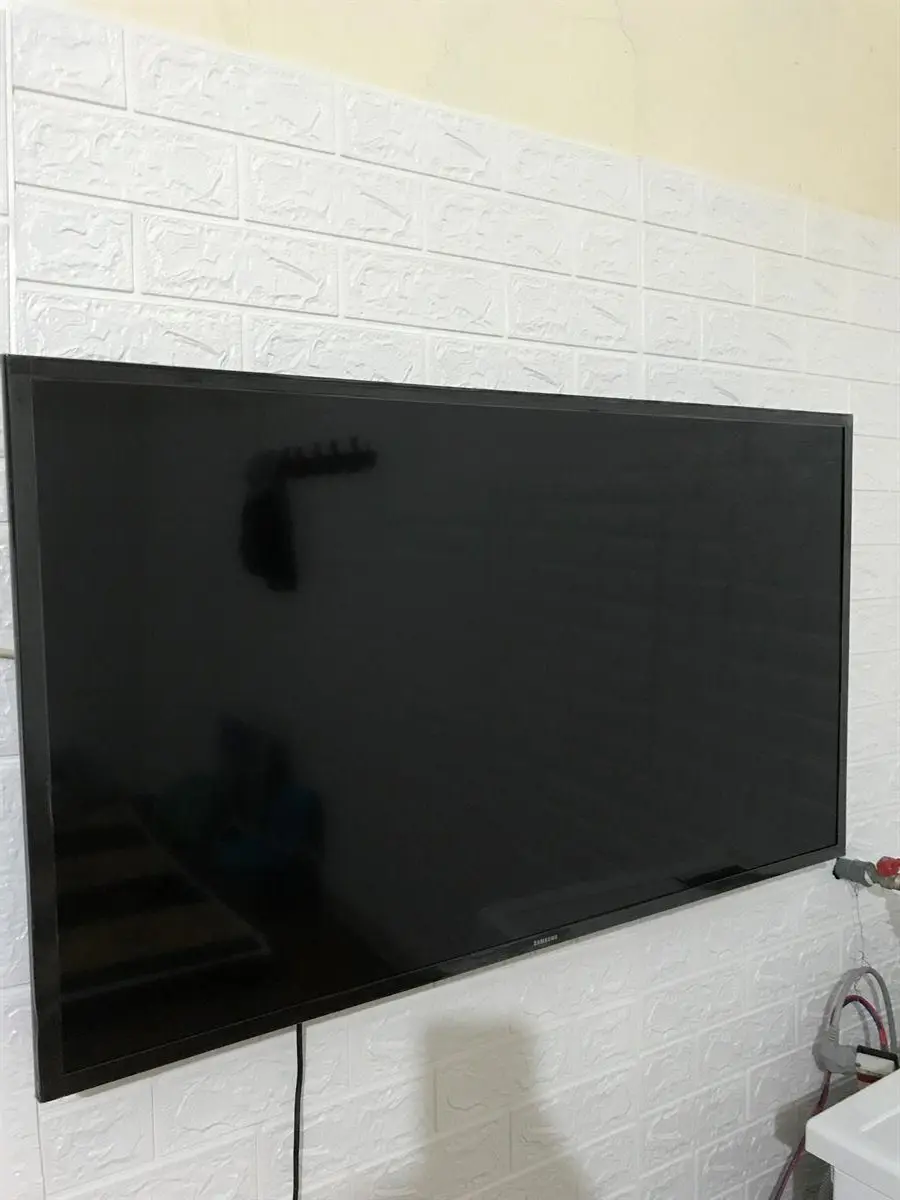 hách hàng review Smart Tivi Samsung 43 inch UA43R6000 6