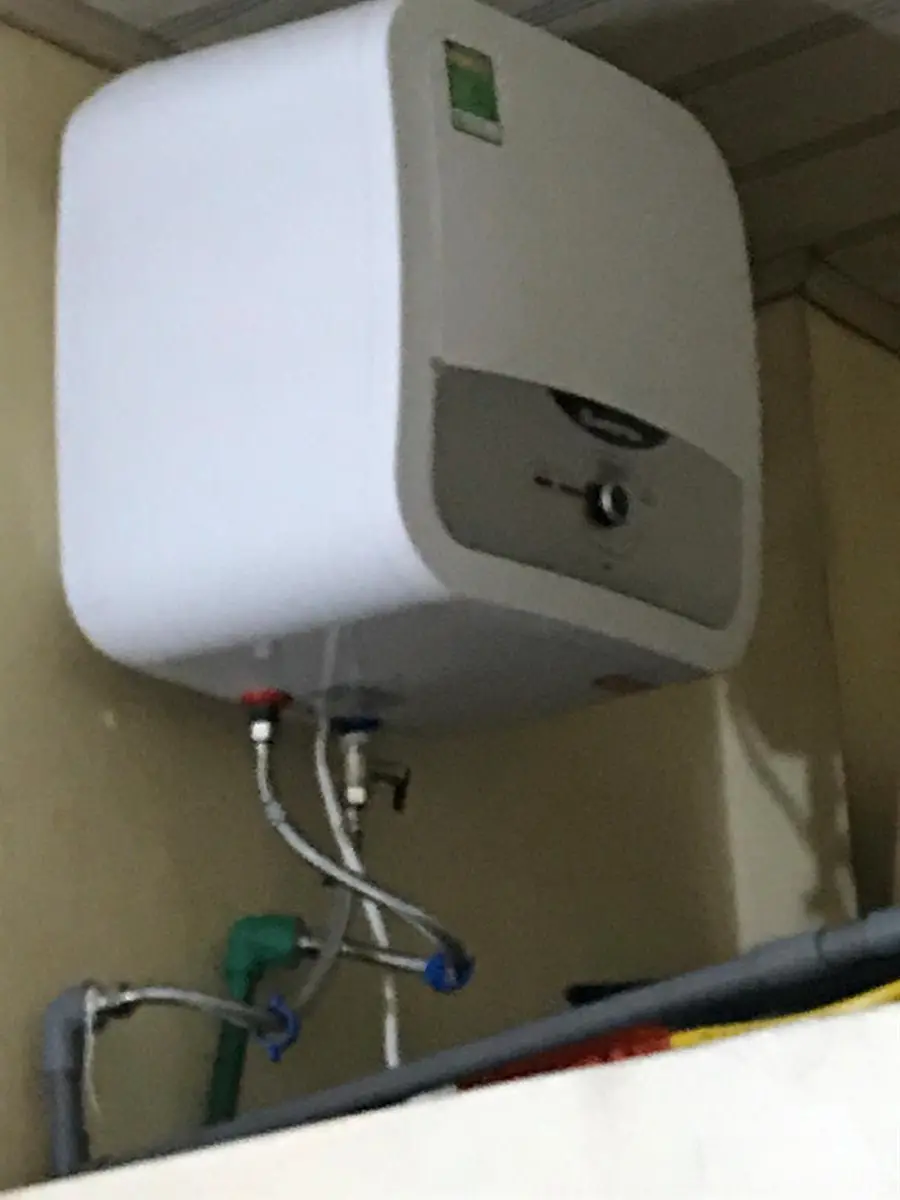 Khách hàng review Máy nước nóng gián tiếp Ariston 30 lít 2500W AN2 30 RS 2.5 FE 13