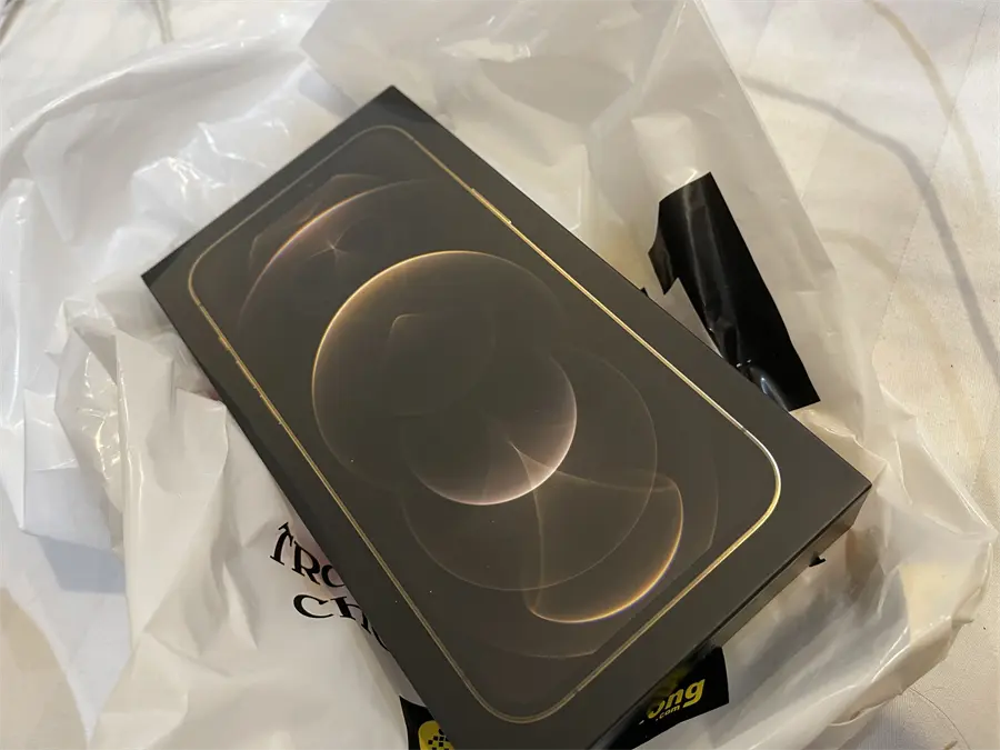 Khách hàng review Điện thoại iPhone 12 Pro Max 512GB 1