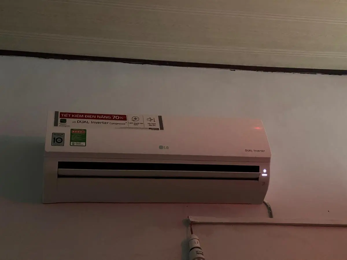 Khách hàng review Máy lạnh LG Inverter 1 HP V10ENH 16