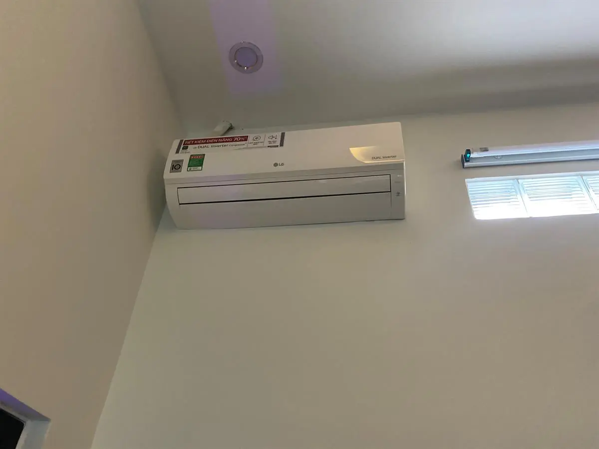 Khách hàng review Máy lạnh LG Inverter 1 HP V10ENH 15