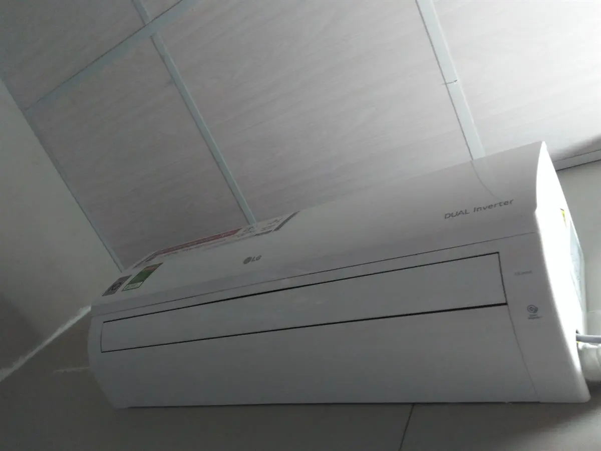 Khách hàng review Máy lạnh LG Inverter 1 HP V10ENH 12