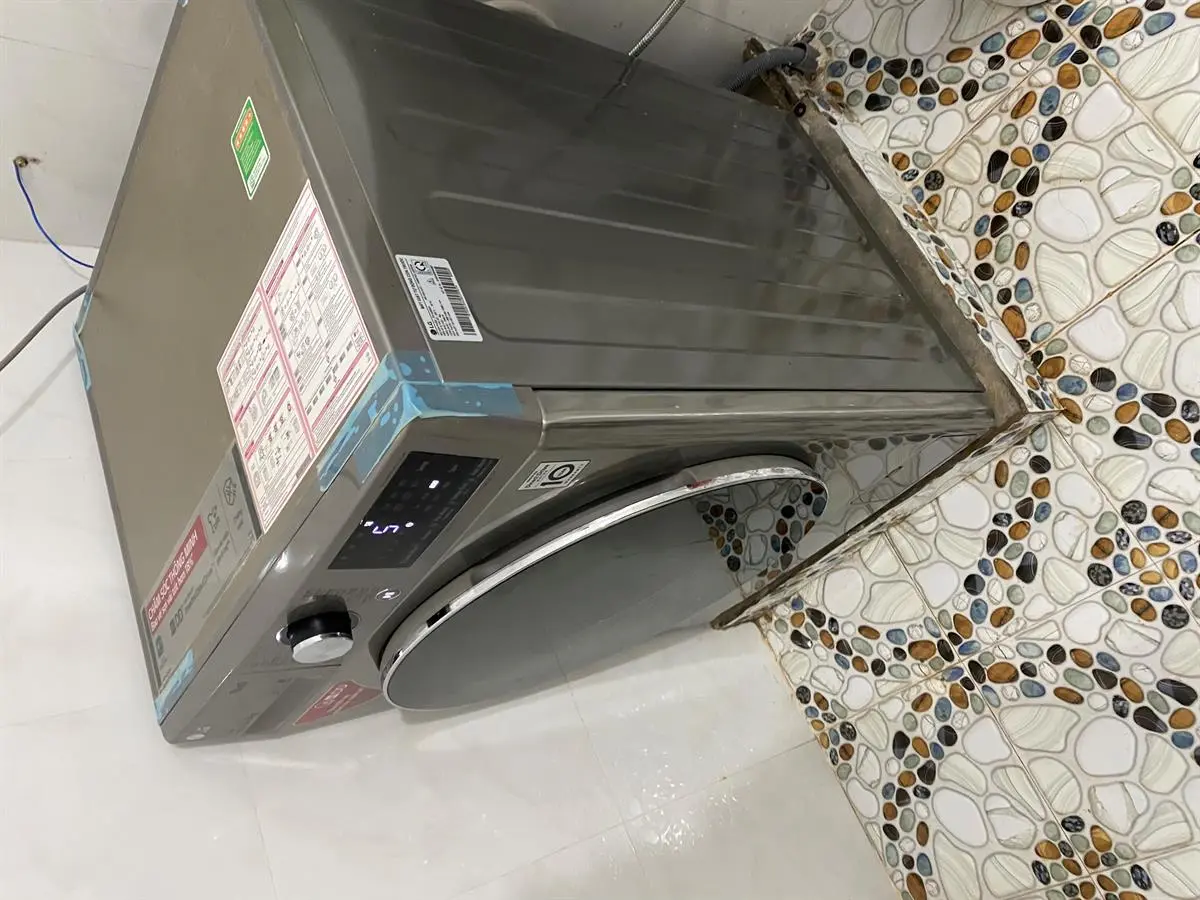 Khách hàng review Máy giặt LG AI DD Inverter 9 kg FV1409S2V 42