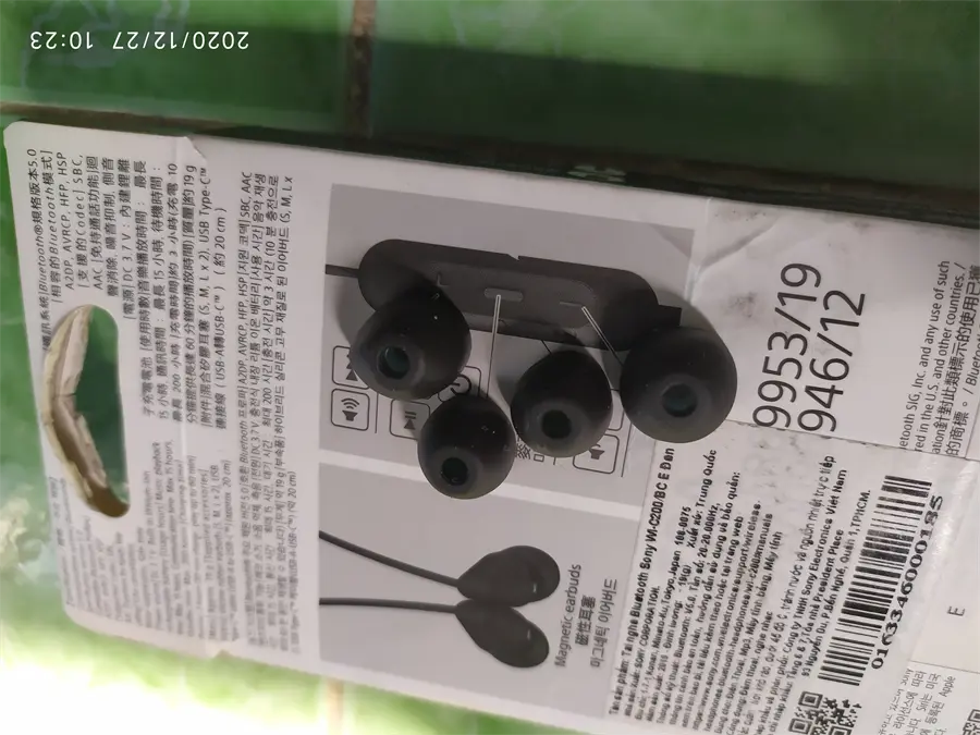 Khách hàng review Tai nghe Bluetooth Sony WI-C200 8