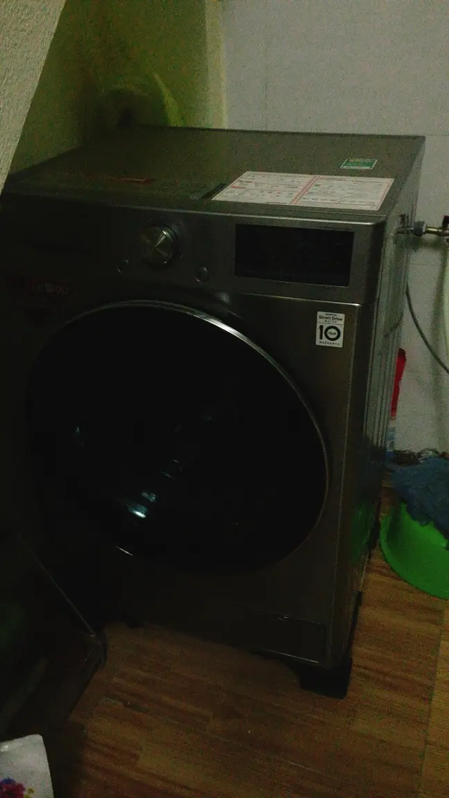 Khách hàng review Máy giặt LG AI DD Inverter 8.5 kg FV1408S4V 9