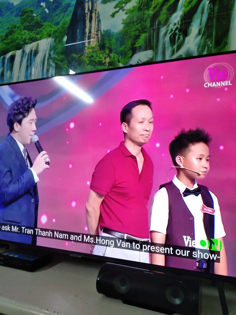 Khách hàng review Smart Tivi Samsung 4K Crystal UHD 50 inch UA50TU7000 4