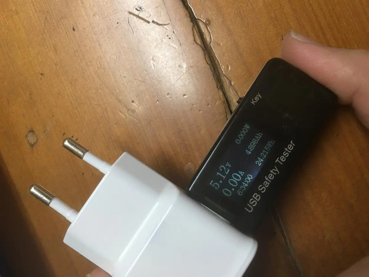 Khách hàng review Pin sạc dự phòng Polymer 10.000 mAh 10W AVA PJ JP196 9
