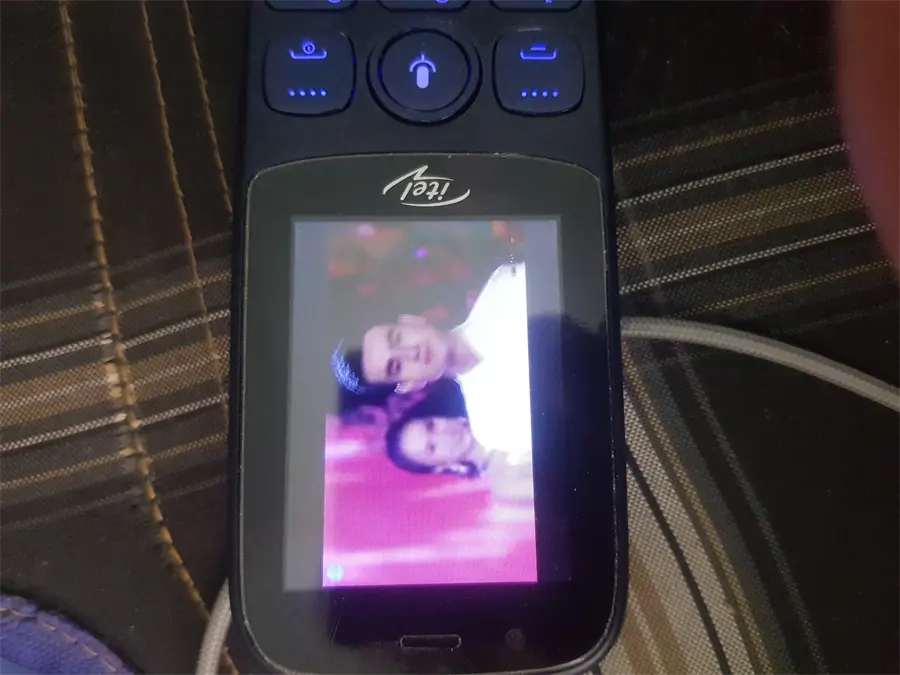 Khách hàng review Điện thoại Itel it9200 4G 6