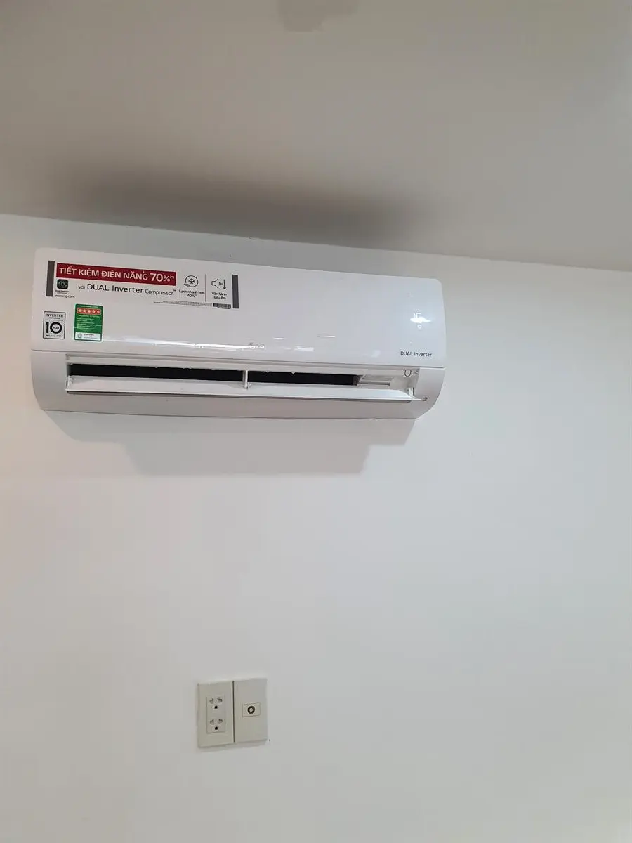 Khách hàng review Máy lạnh LG Inverter 1.5 HP V13ENH 16