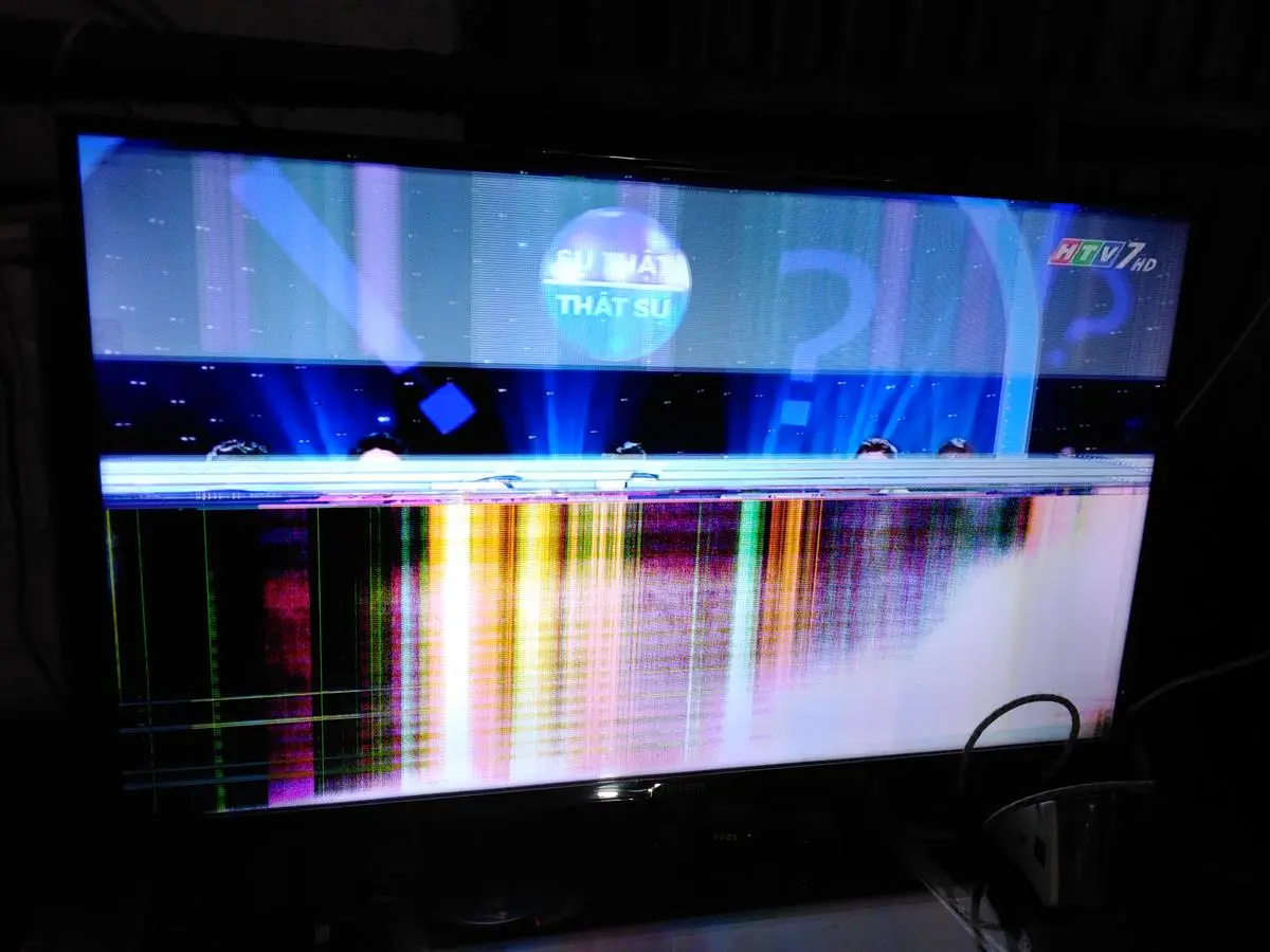 Khách hàng review Smart Tivi FFalcon 43 inch 43SF1 1
