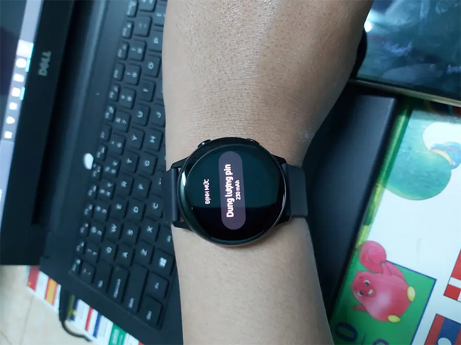 Khách hàng review Đồng hồ thông minh Samsung Galaxy Watch Active R500 40mm 2