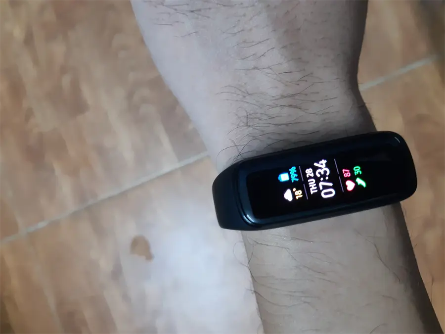 Khách hàng review Vòng tay thông minh Samsung Galaxy Fit2 Đen 24
