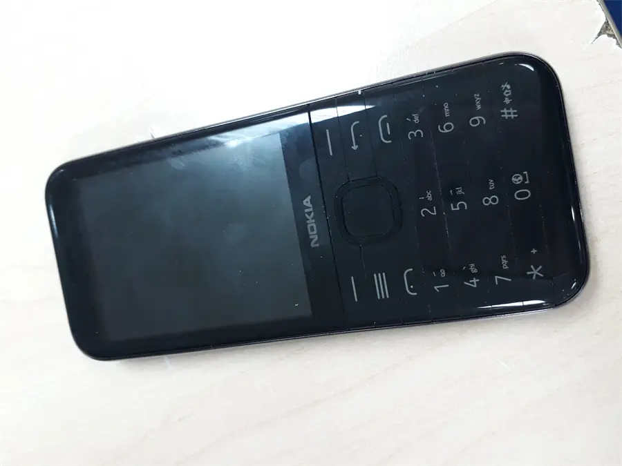 Khách hàng review Điện thoại Nokia 8000 4G 5