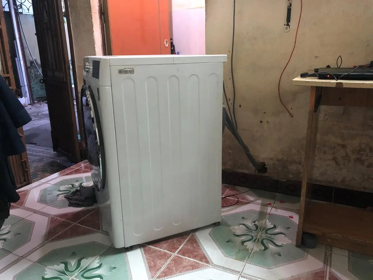 Khách hàng review Máy giặt LG Inverter 9 kg FC1409S2W 1