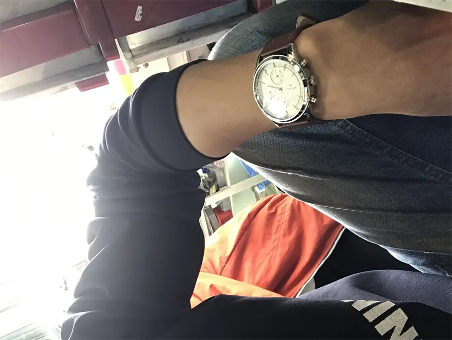 Khách hàng review Đồng hồ TITAN Neo IV 42 mm Nam 1805SL01 3