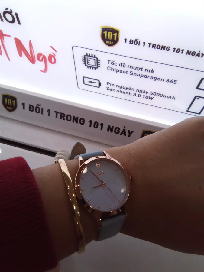 Khách hàng review Đồng hồ ELIO 34.7 mm Nữ EL006-01 3