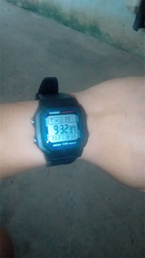 Khách hàng review Đồng hồ CASIO Timeless 36.8 mm Nam W-800H-1AVDF 17