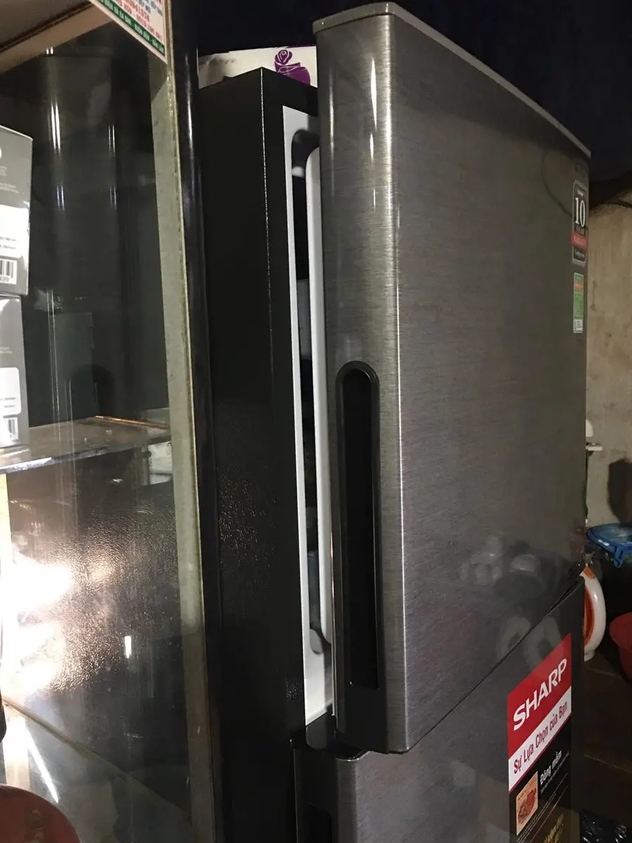 Khách hàng review Tủ lạnh Sharp Inverter 253 lít SJ-X281E-DS 3