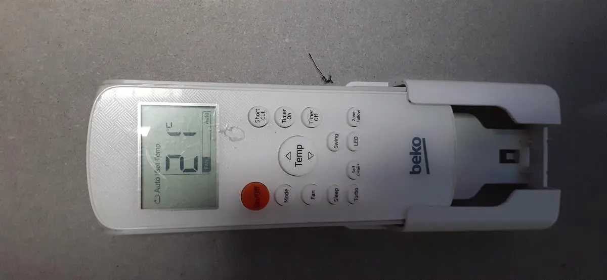 Khách hàng review Máy lạnh Beko 1 HP RSSC09CV 9