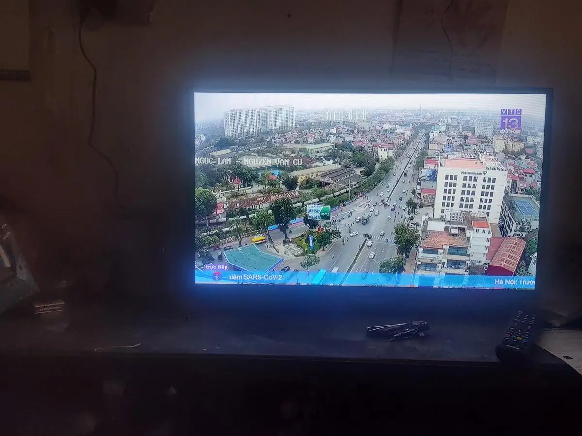 Khách hàng review Tivi Mobell 32 inch 32T610A1 1