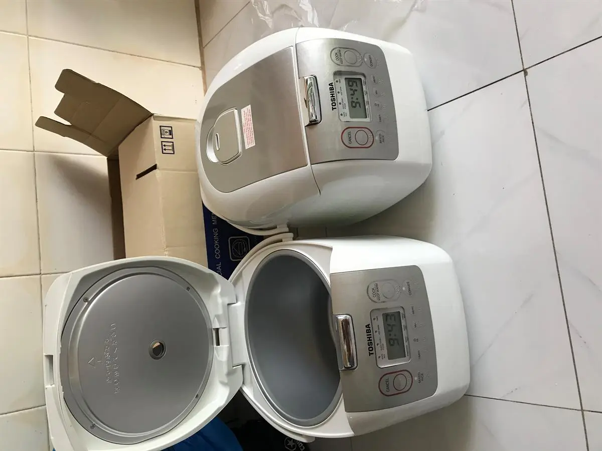 Khách hàng review Nồi cơm điện tử Toshiba 1.8 lít RC-18NMFVN(WT) 44
