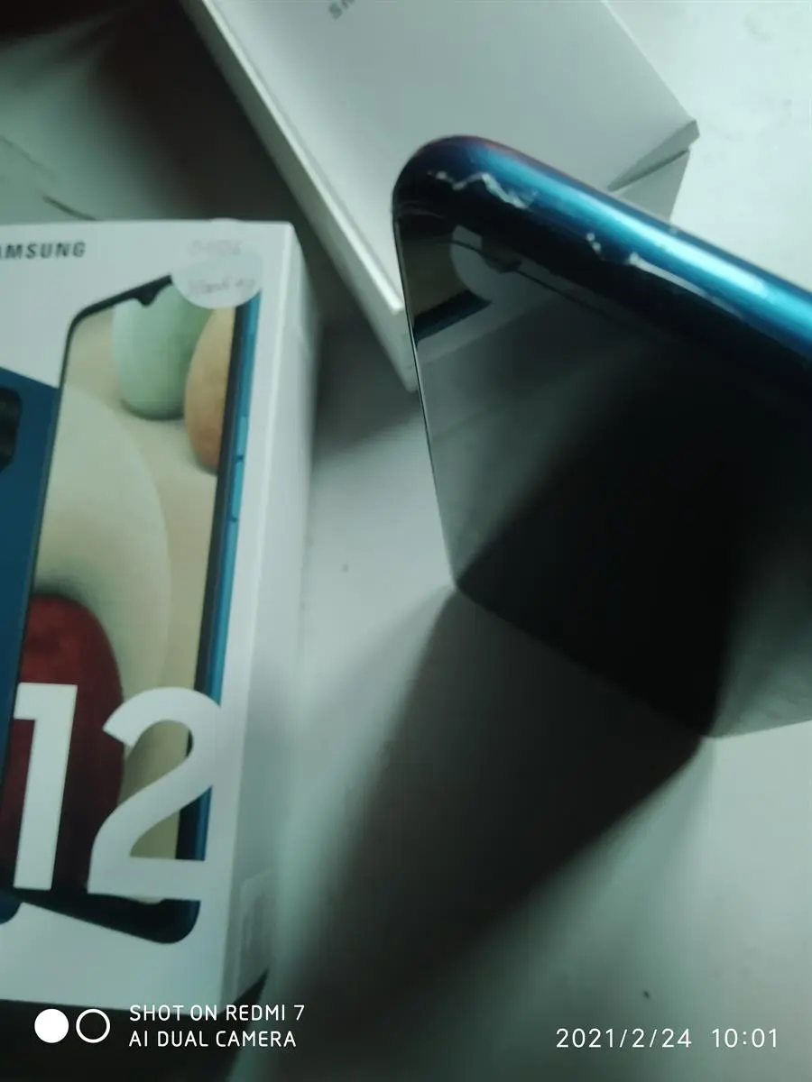 Khách hàng review Điện thoại Samsung Galaxy A12 4GB 18