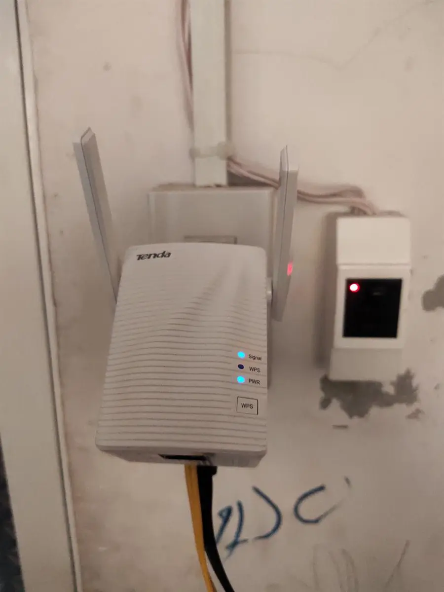 Khách hàng review Repeater mở rộng sóng Wifi Chuẩn N Tenda A301 5