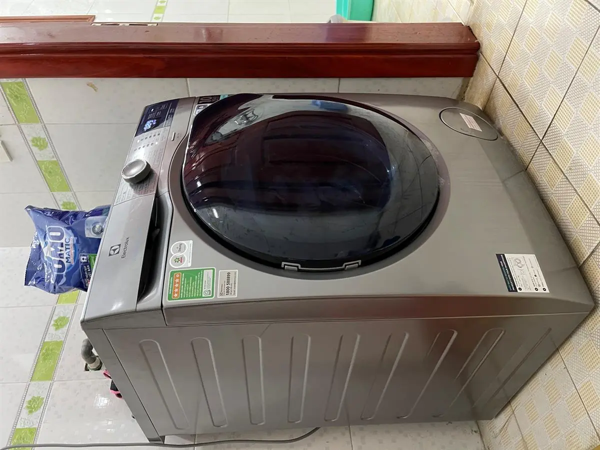 Khách hàng review Máy giặt Electrolux Inverter 9 kg EWF9024ADSA 16