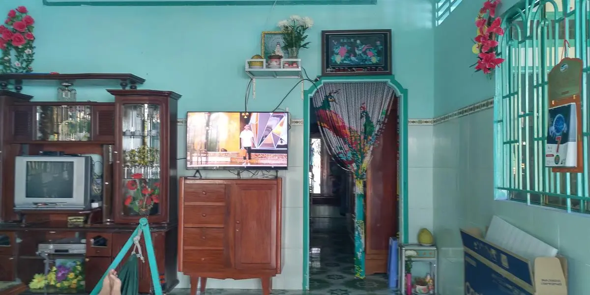 Khách hàng review Smart Tivi Samsung 4K 43 inch UA43TU7000 1