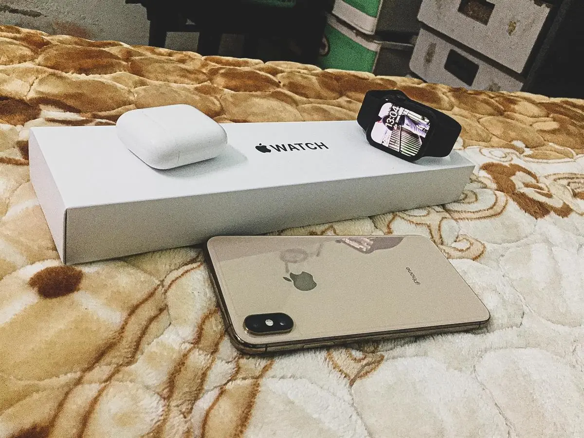 Khách hàng review Đồng hồ thông minh Apple Watch SE 2020 GPS 44mm 19