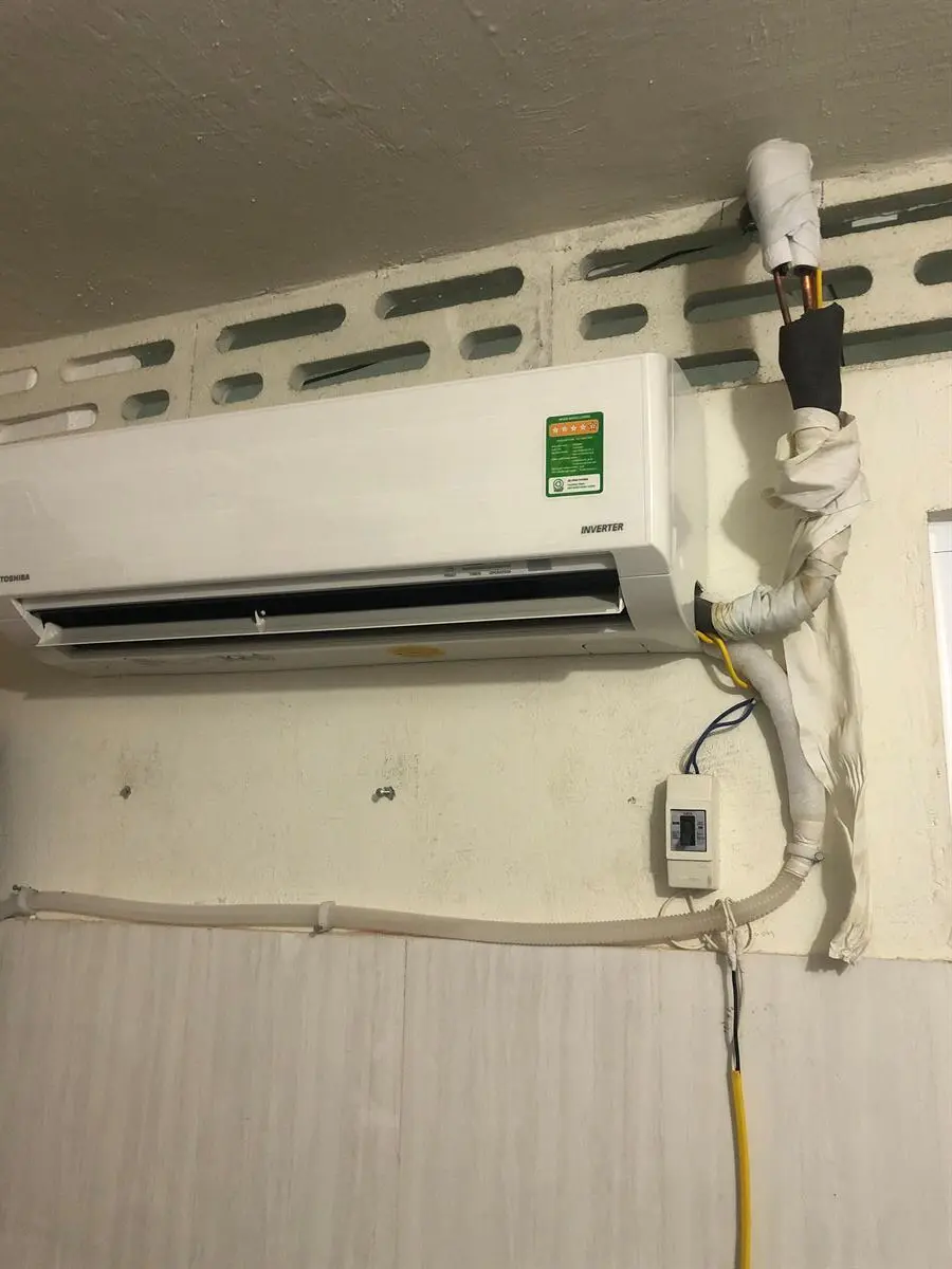 Khách hàng review Máy lạnh Toshiba Inverter 1 HP RAS-H10D2KCVG-V 17