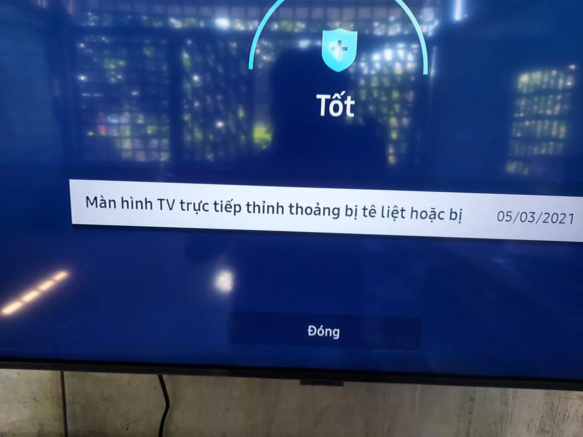 Khách hàng review Smart Tivi Samsung 4K Crystal UHD 43 inch UA43TU8100 2