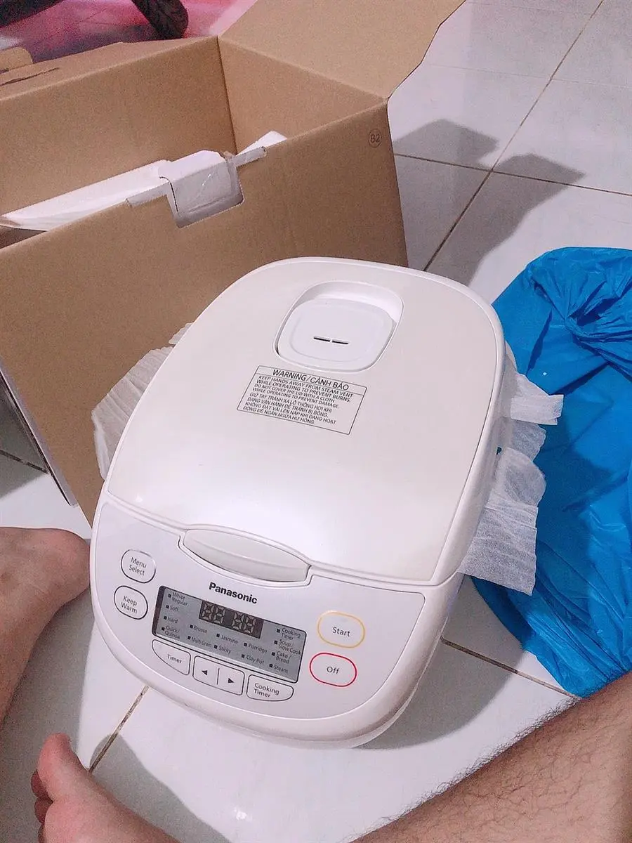 Khách hàng review Nồi cơm điện tử Panasonic 1.8 lít SR-CL188WRA 16