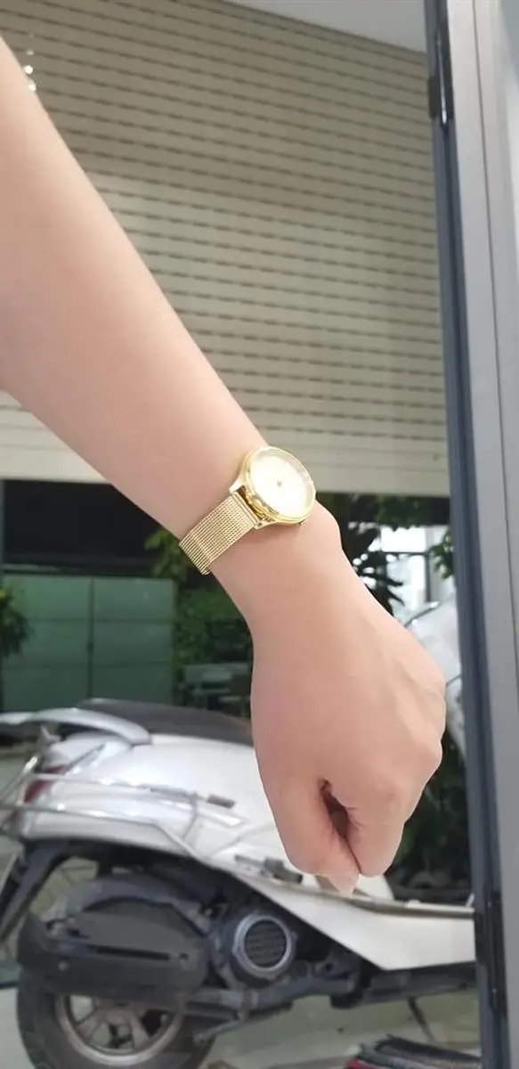 Khách hàng review Đồng hồ CITIZEN 32 mm Nữ EM0502-86P 2