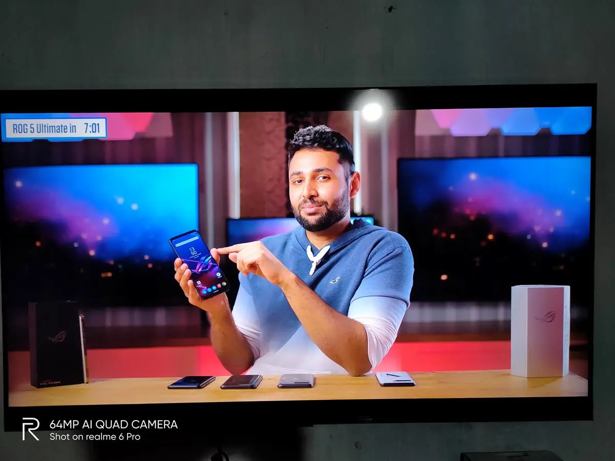 Khách hàng review Smart Tivi Samsung 4K Crystal UHD 50 inch UA50TU8100 2