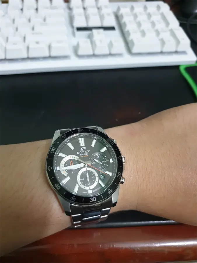 Khách hàng review Đồng hồ Edifice Casio 42 mm Nam EFV-570D-1AVUDF 5